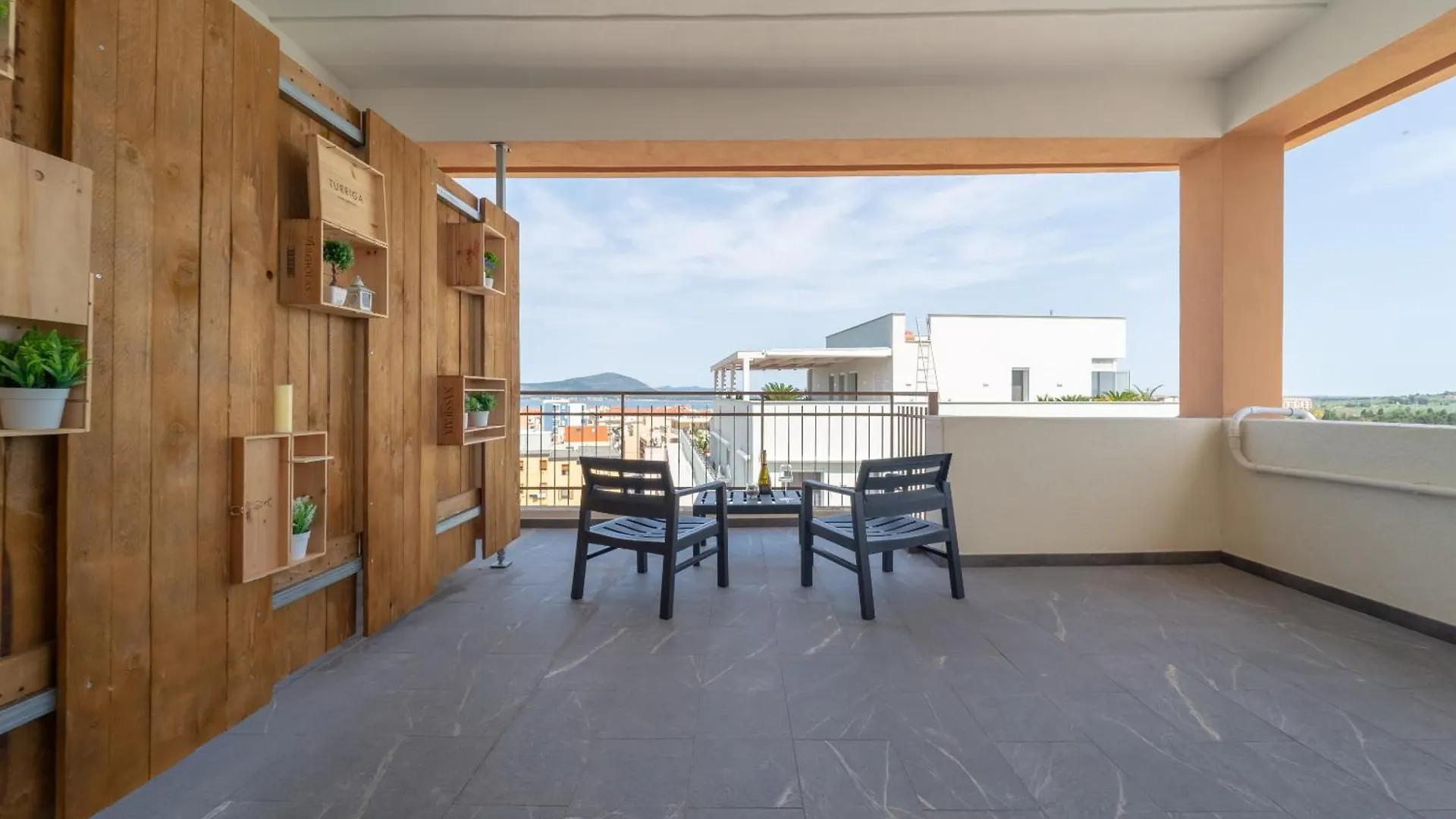 Konukevi Palu' Sea View Otel Alghero İtalya