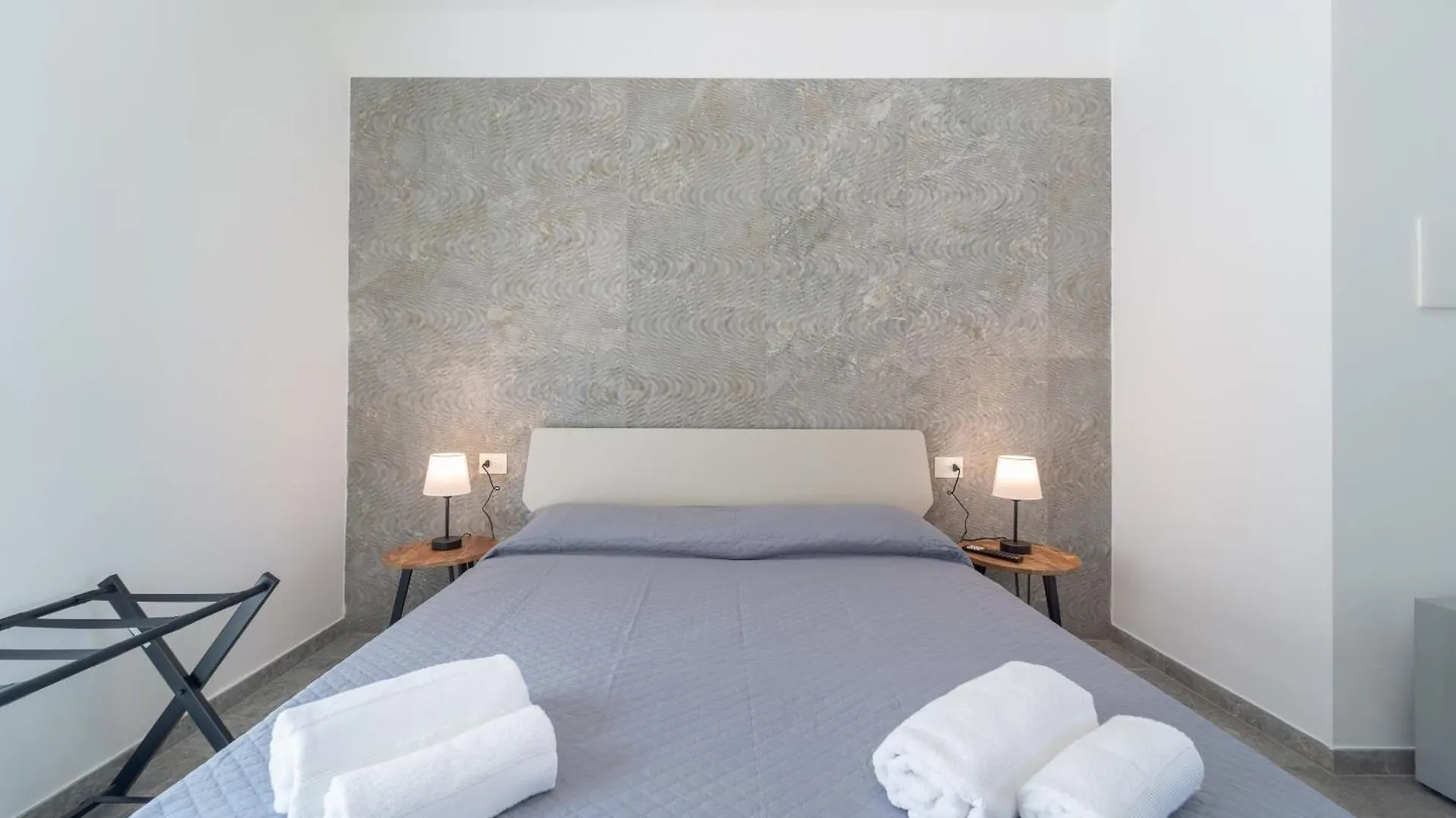 Konukevi Palu' Sea View Otel Alghero