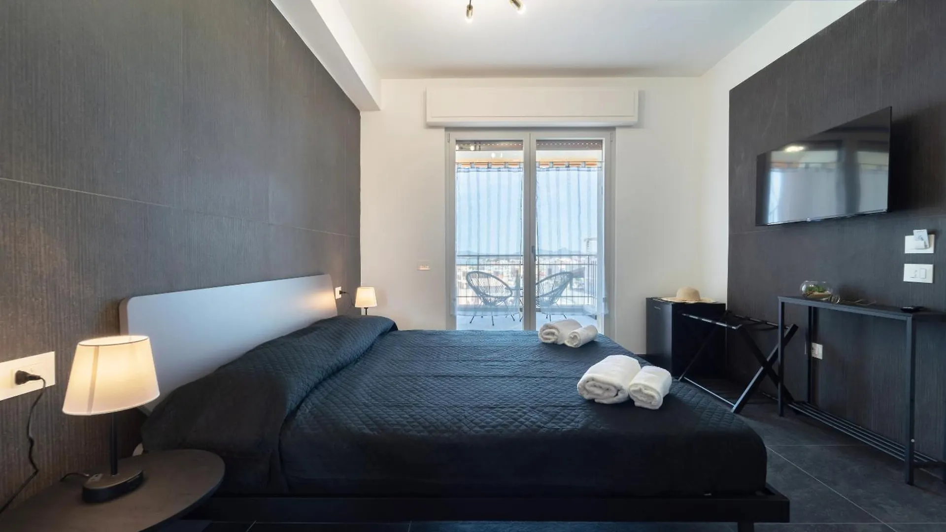 Konukevi Palu' Sea View Otel Alghero İtalya